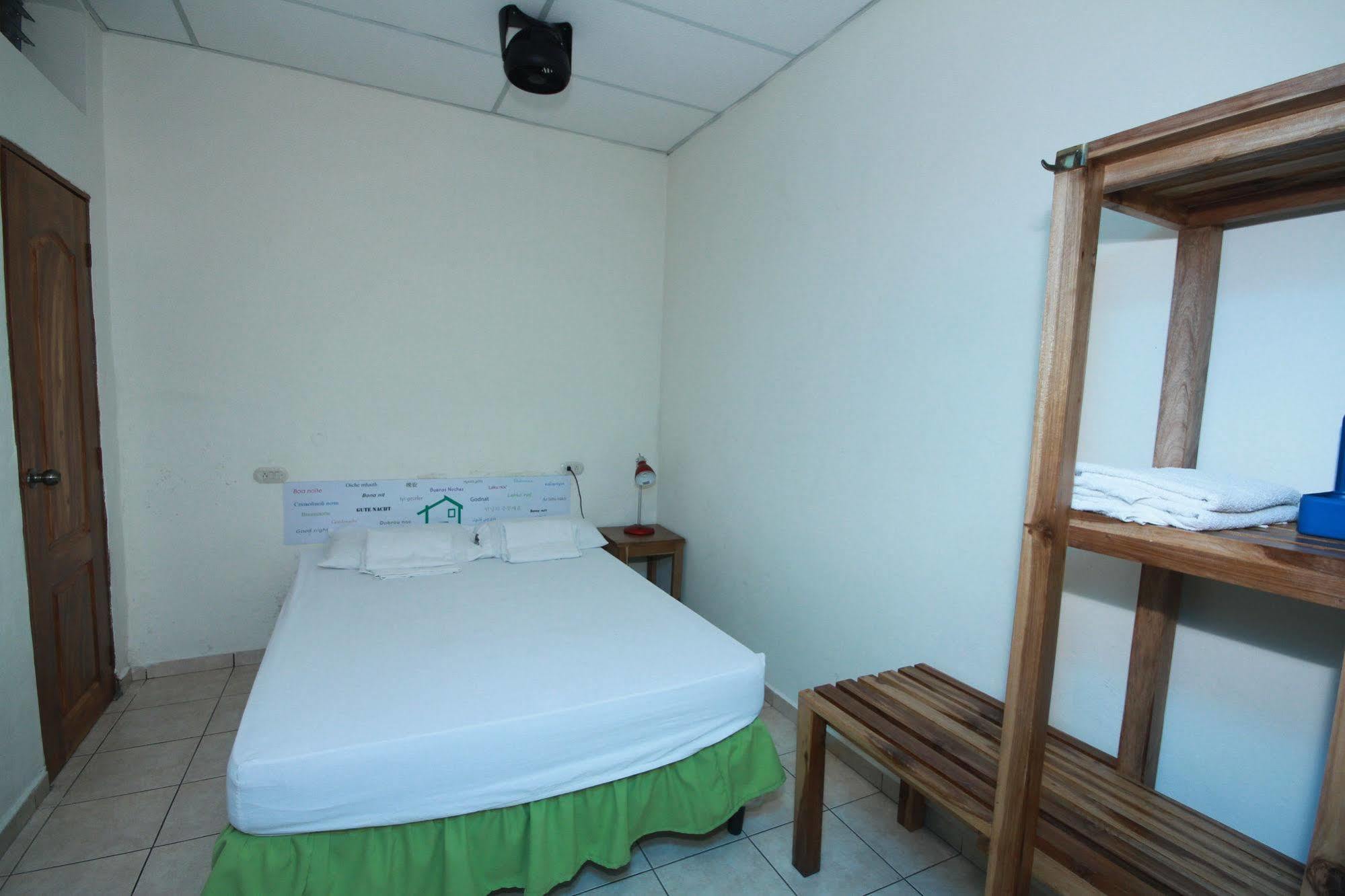 סנטה אנה Hostal Casa Verde מראה חיצוני תמונה